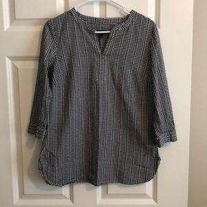 Talbots black & white check top, v-neck, 3/4 sleeves size small